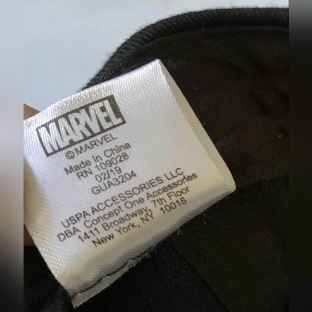 Black Avengers Adjustable Snapback Hat/ Baseball Cap - Picture 7 of 7